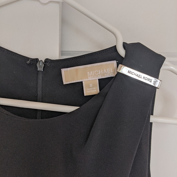 Michael Kors black shift dress - Picture 2 of 4